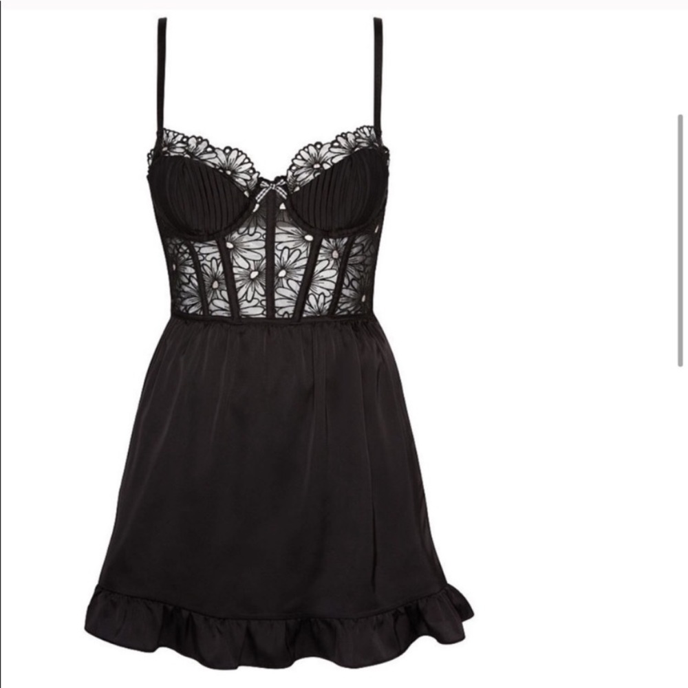 ❤️🍋NWT For Love & Lemons Lilou Embroidered Dress S - Picture 1 of 10